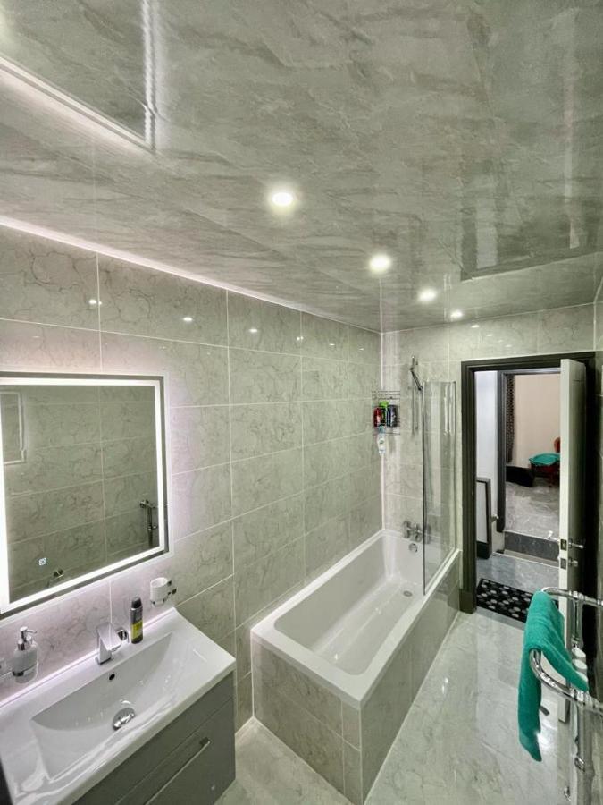 3 Bedroom Whalley Aparthotel Burnley Zewnętrze zdjęcie